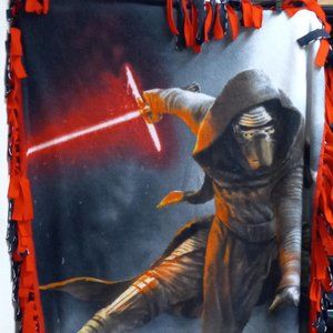 Star wars =Fleece Blanket Kylo Ren , episode VII 4 ft X 3 Ft collectors